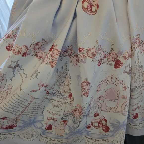 Authentic liz lisa Cinderella macaroon / macaron skort / sukapan in baby blue - Picture 3 of 7